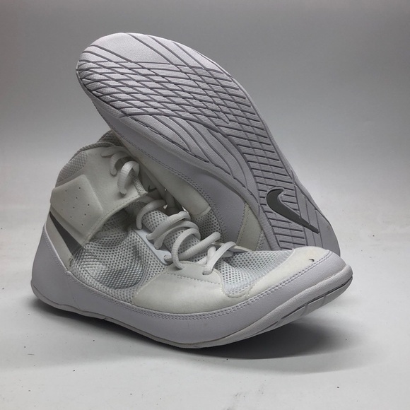 Mens Nike Fury White AO2416-102 NWOB - Picture 1 of 5